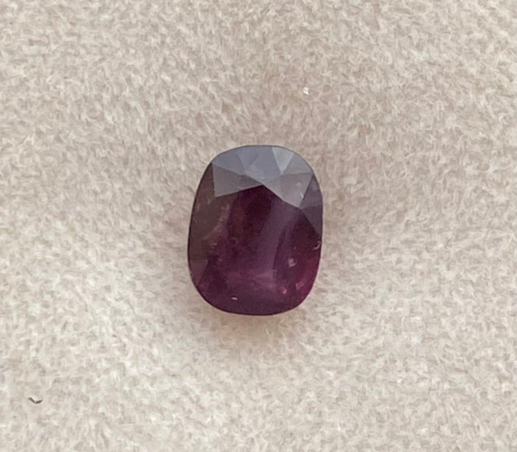 ミャンマー産 ピジョンブラッド ルビー 1.25ct